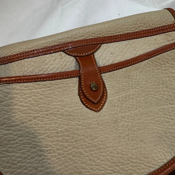 Dooney and Bourke AWL Cream Brown Leather Bag vintage the Calvary trooper 1980’s - Picture 10 of 15